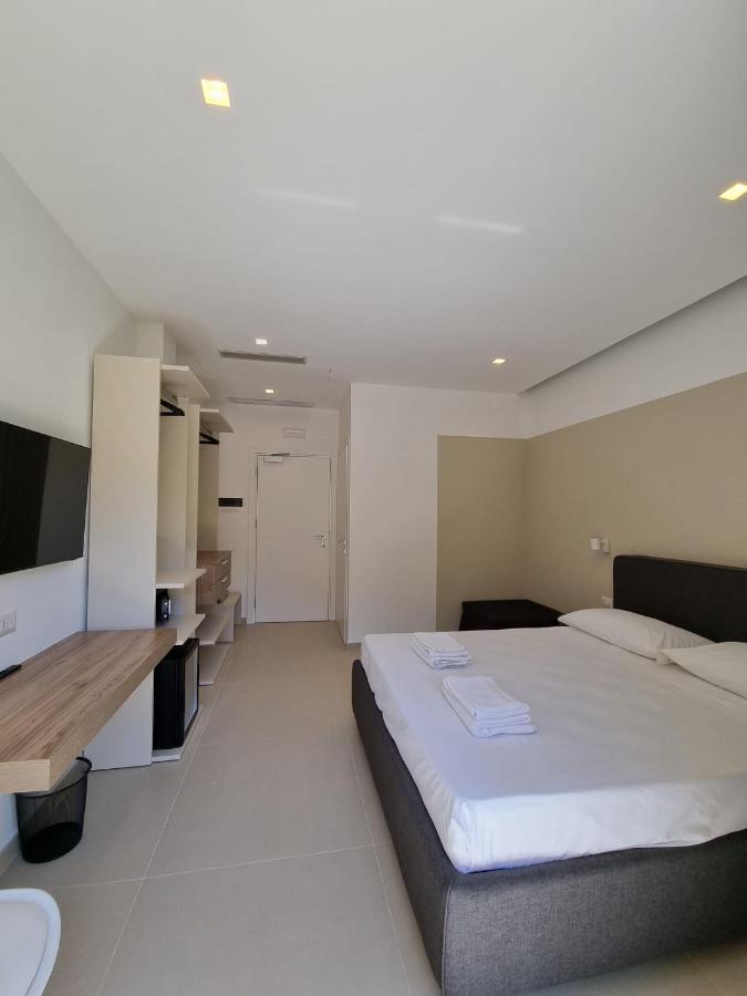 Marea Retreat Rooms Marina di Camerota Exteriör bild